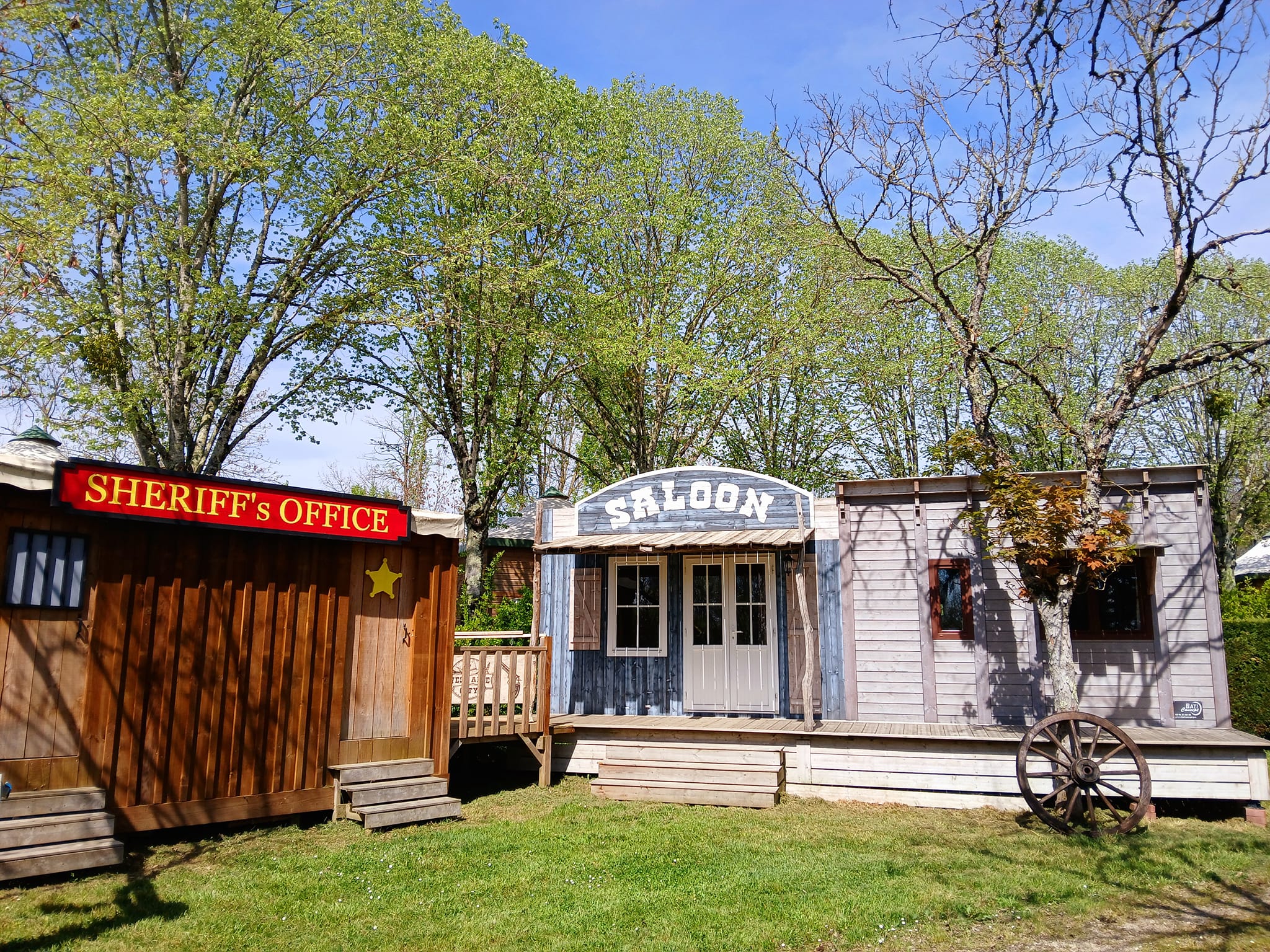 Le Mobile Home Saloon