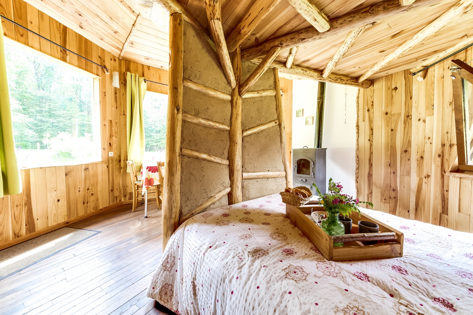 cabane en bois des 3 petits cochons
